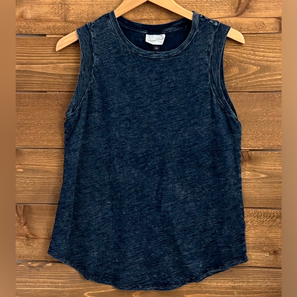Universal Thread Tank